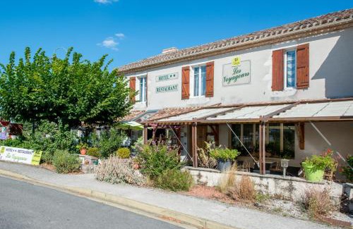 Tournon-d'Agenais Hotel | Logis Hôtels - Hôtel et Restaurant Les Voyageurs