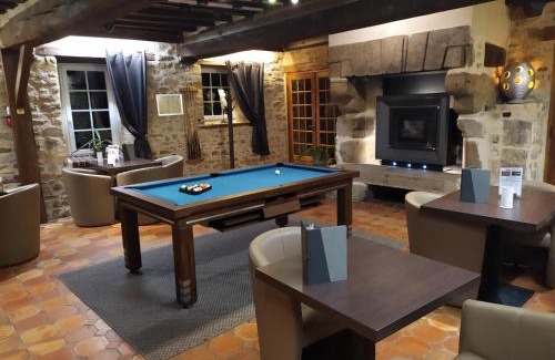Villaines-la-Juhel Hotel | Logis Hotel Oasis
