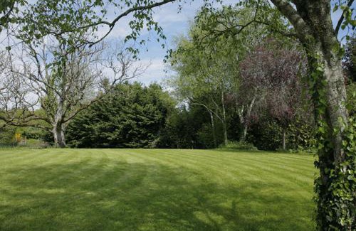 Paimpont Hotel | Logis Hotel, restaurant et spa Le Relais De Broceliande