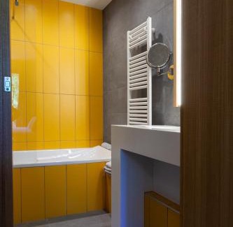 Dunieres Hotel | Logis Hotel Restaurant La Tour
