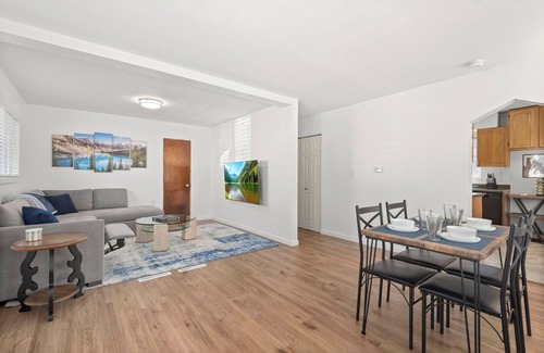 Highland House | LoHi Home – Walk to Dining, Large Backyard & BBQ!