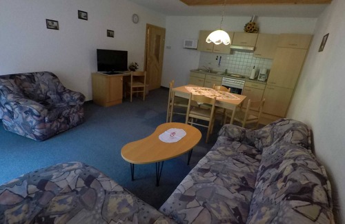 Tannheim Apartment | Lohmoos - guest house Reichle