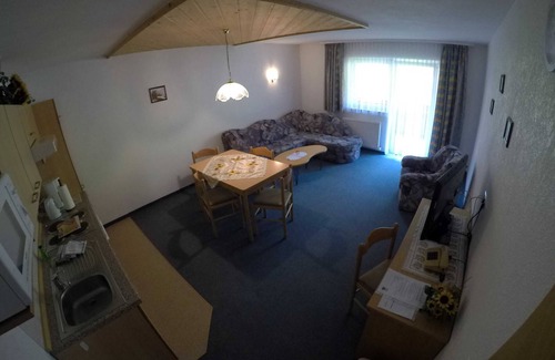 Tannheim Apartment | Lohmoos - guest house Reichle