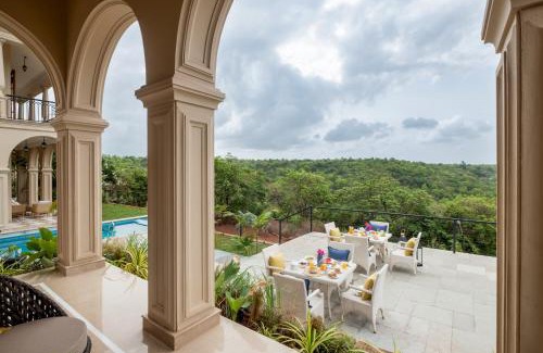 Morjim Villa | LohonoStays Sacri Borod Hill 7