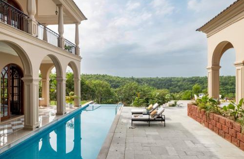 Morjim Villa | LohonoStays Sacri Borod Hill 7