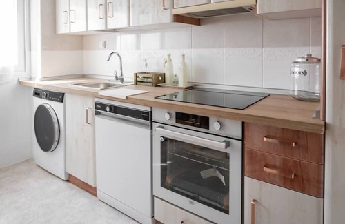 Las Fuentes Apartment | LOIRA SIRESA: 3 bedrooms in quiet area