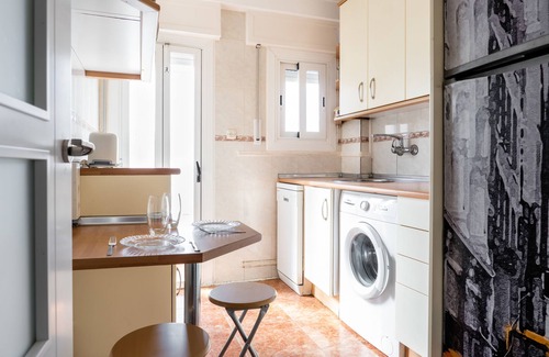Delicias Apartment | LOIRA VIÑAZA: Modern and functional 4-bedroom apar