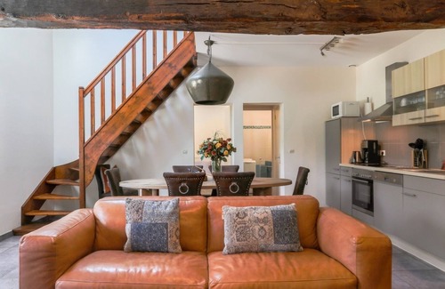 Continvoir House | Loire Valley Country House with large private garden and access to castle pool
