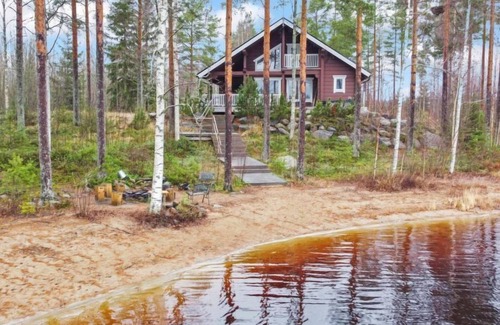 Ahtari House | Loisteranta by Interhome