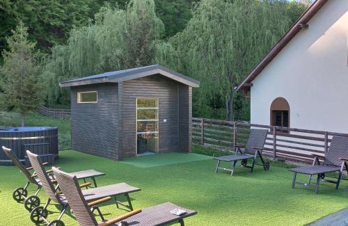 Marginea House | Loja Montana