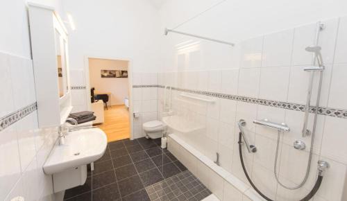 Stadtlohn Apartment | LokoMotel-Wohnung, Luxus Ferienwohnung im Lokschuppen