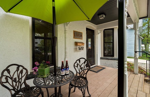 Old Town West House | Lola House! Cozy Comfort, Prime Old Town Location