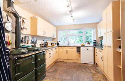 Camborne Villa | Lolgorien, West Cornwall, Sleeps 8