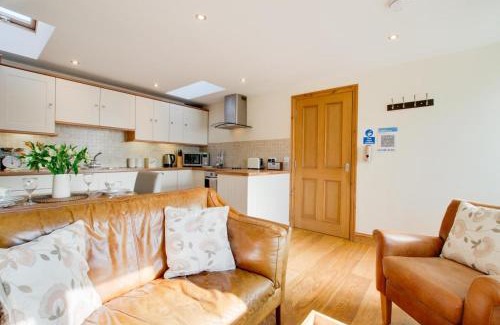 Foxley House | Lollipop Cottage