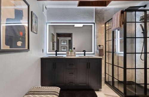 Rhododendron House | Lolowood Chalet - Modern cozy nature retreat dog friendly