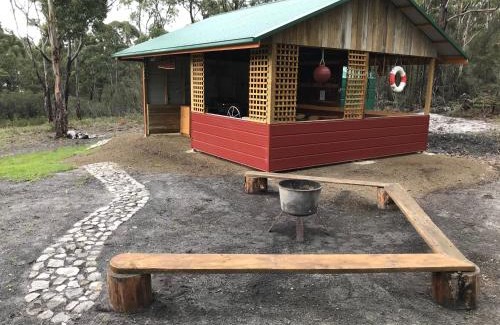 Lunawanna House | Loma Cottages