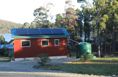 Lunawanna House | Loma Cottages