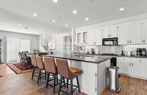 Loma Linda House | Loma Vista Retreat on Lugo Dr｜Cozy 5B｜Garage Access｜Pet Okay｜Instant Tour #42021