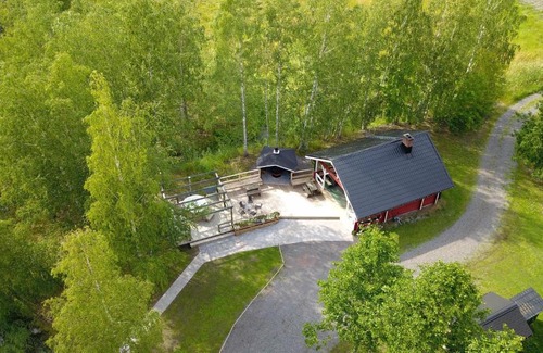 Naantali Ski Chalet | Lomahyppäys