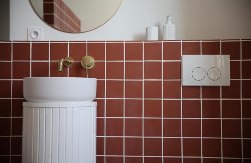 Parmain Bed & Breakfast | Lomalia