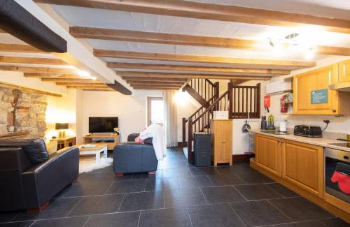 Crowdecote House | Lomas Cottage