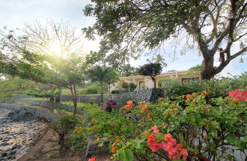 Sekotong Barat Villa | Lombok Sunset Bay Resort