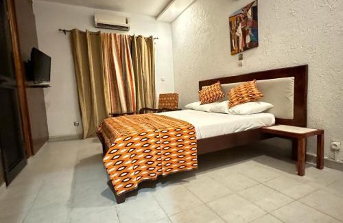 Lome House | Lome Bamboo Lodge