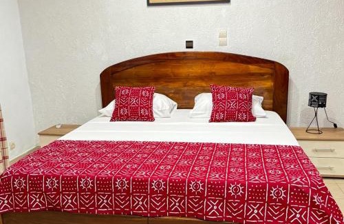 Lome House | Lome Bamboo Lodge