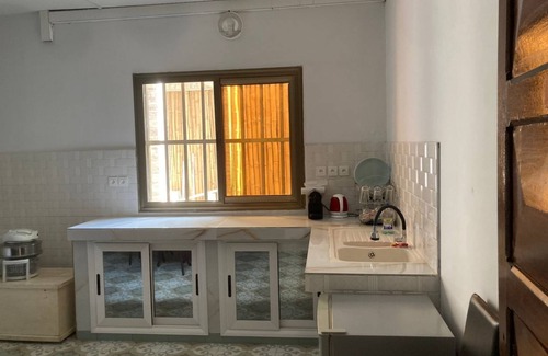 Lome Apartment | Lome Bamboo Lodge