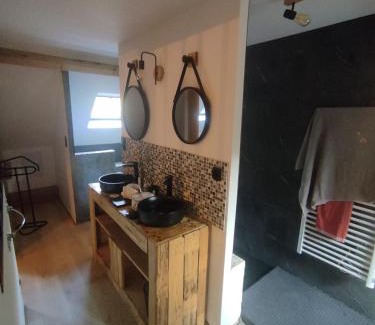 Saligos House | loncas