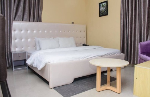 Port Harcourt Hotel | Londa Hotel