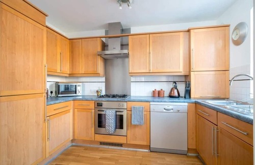 Riverside Apartment | London Bridge 🏡 Deluxe Two-Bedroom Serviced Apartment
