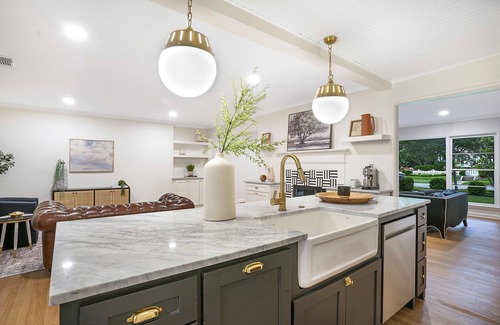 McKinney House | London Chic Downtown Manor House