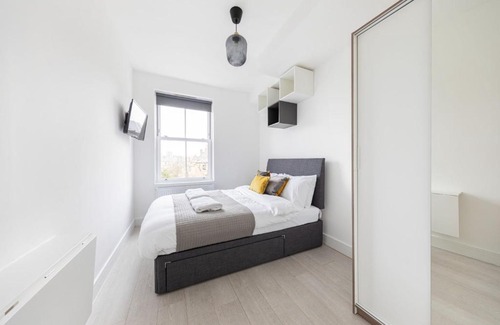 St. George's Apartment | London Double Bedroom Hotel In Tufnell Park With WiFi
