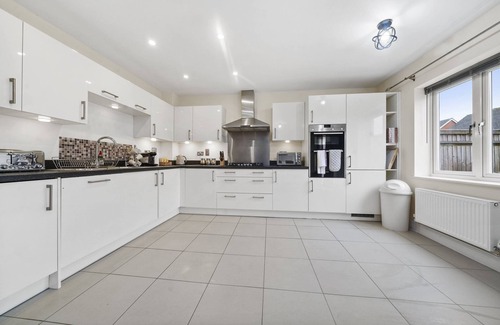 Stanwell House | London Heathrow Living Holywell Serviced Houses - 37
