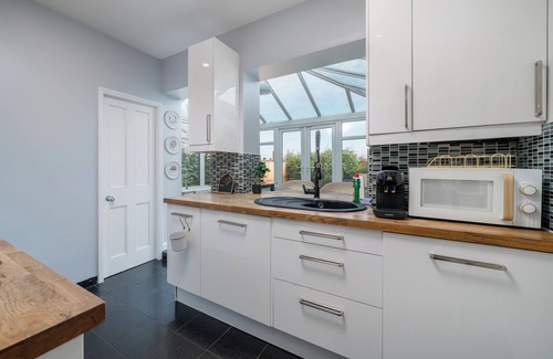 West Putney House | London Lux House near Queen Mary Hospital FREE parking garden near Richmond Park