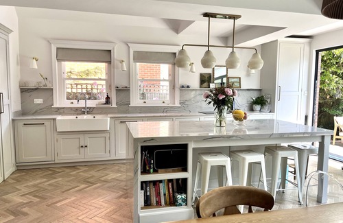 East Putney House | London mansion house, impeccable design, huge garden, close to the tennis
