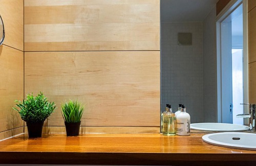 Peninsula Apartment | London O2 arena, ExCel AMAZING WATERFRONT APARTMENT