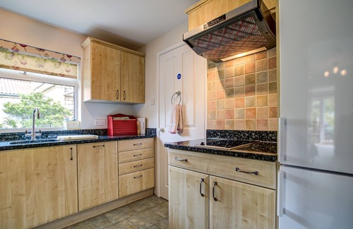Chippenham Apartment | London Road Garden Annex "Home Away From Home"