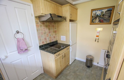 Chippenham House | London Road Guest Accommodation