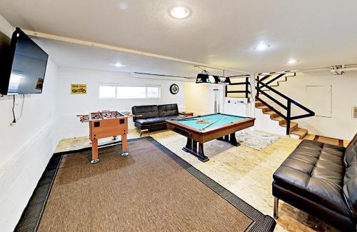 Montgomery Estates House | Lone Indian Charms