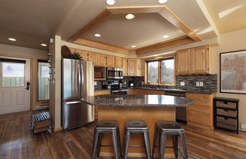 Big Sky Meadow Village Condo | Lone Peak Lookout l Big Sky Golf Course
