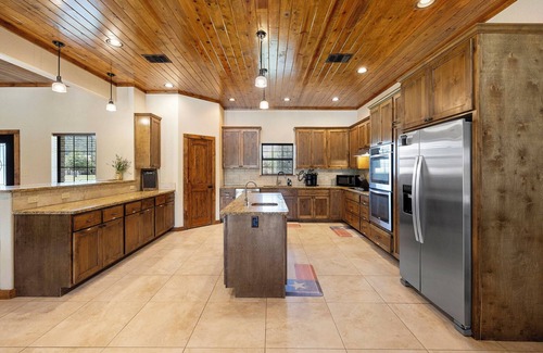 Concan House | Lone Star @ Frio River Vacation Rentals