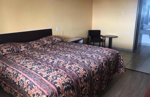 Original Town Hotel | Lone Star Inn