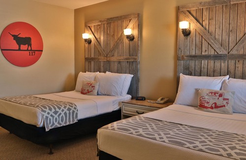 Pilot Point House | Lone Star Lodge and Marina