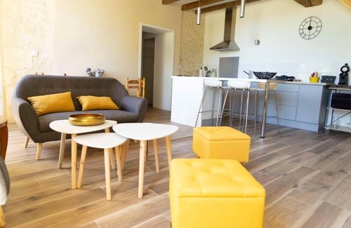 Saint Palais House | Longère Cosy Entièrement Rénovée, à la Campagne. Animaux de Compagnie Acceptés!