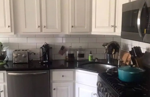 East Atlantic Beach House | Long Beach Bungalow in West End - 2 blocks to beach