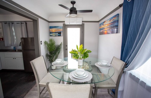 Circle Area Apartment | Long Beach Cozy Retreat Pet Allowed!Washer & Dryer