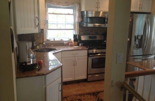 Long Beach House | Long Beach Getaway! Discounted Availability for extended stays August 13 onward!