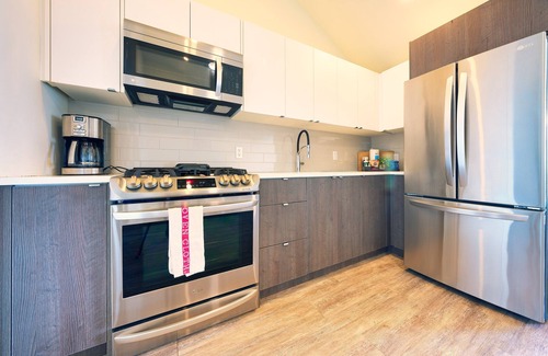 Wainfleet Apartment | Long Beach Resort